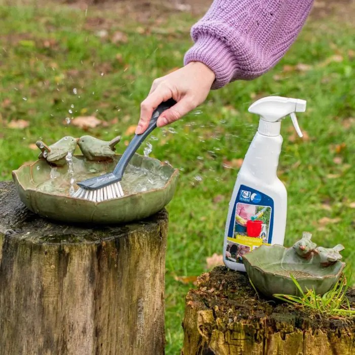 Biological Cleaner for Feeders, Baths and Nest Boxes