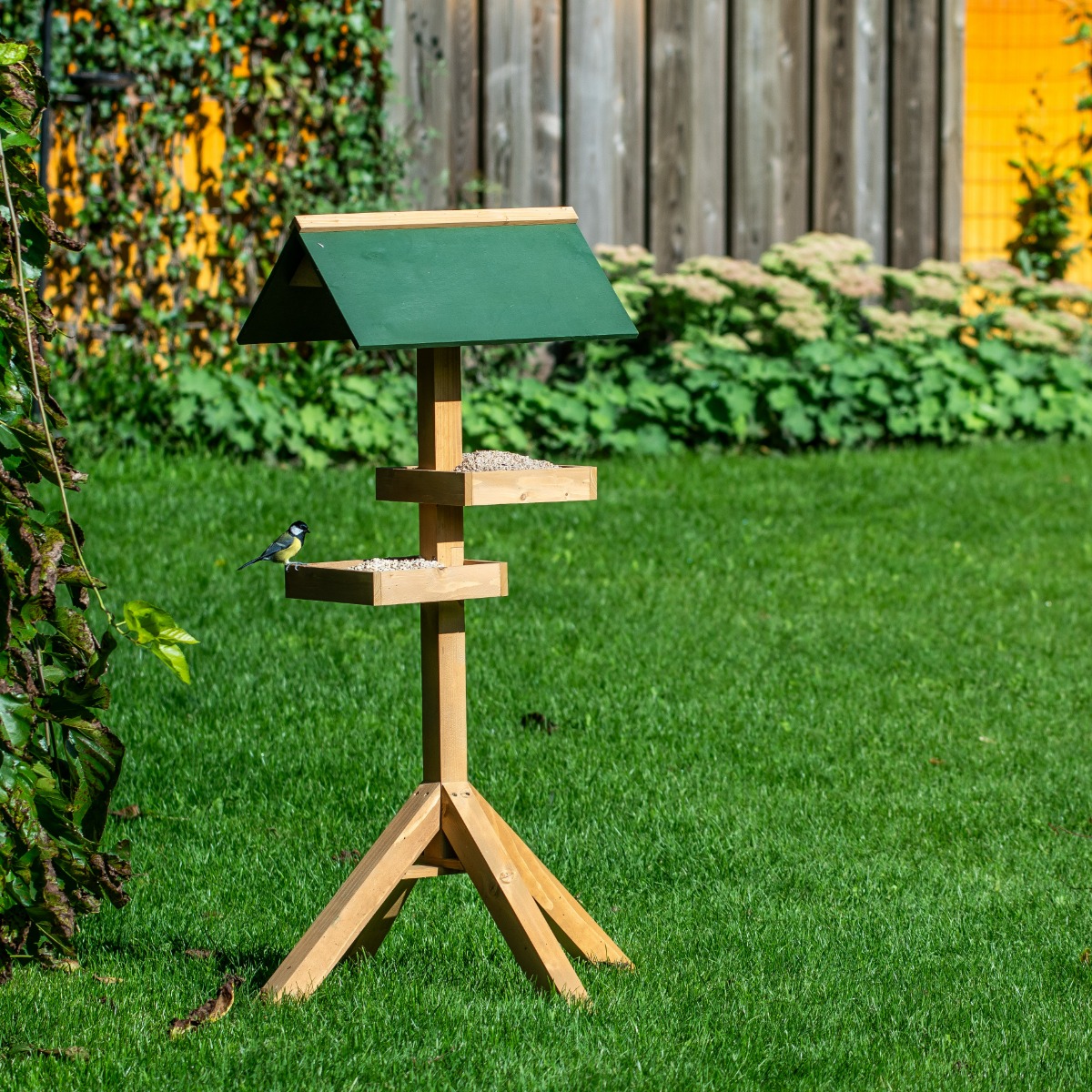 Astoria Bird Table