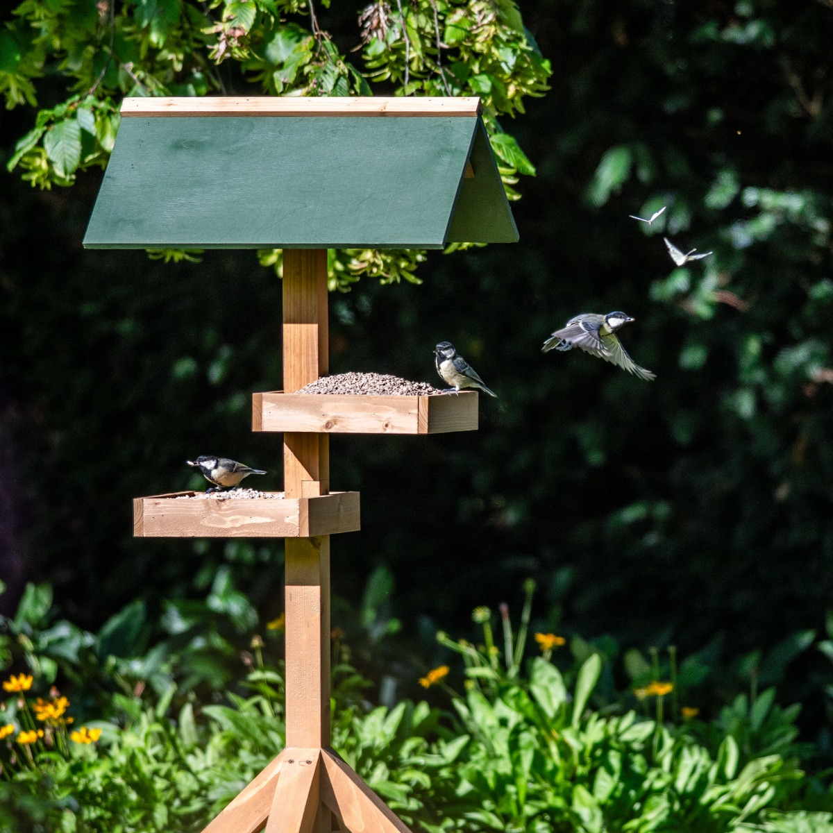 Astoria Bird Table