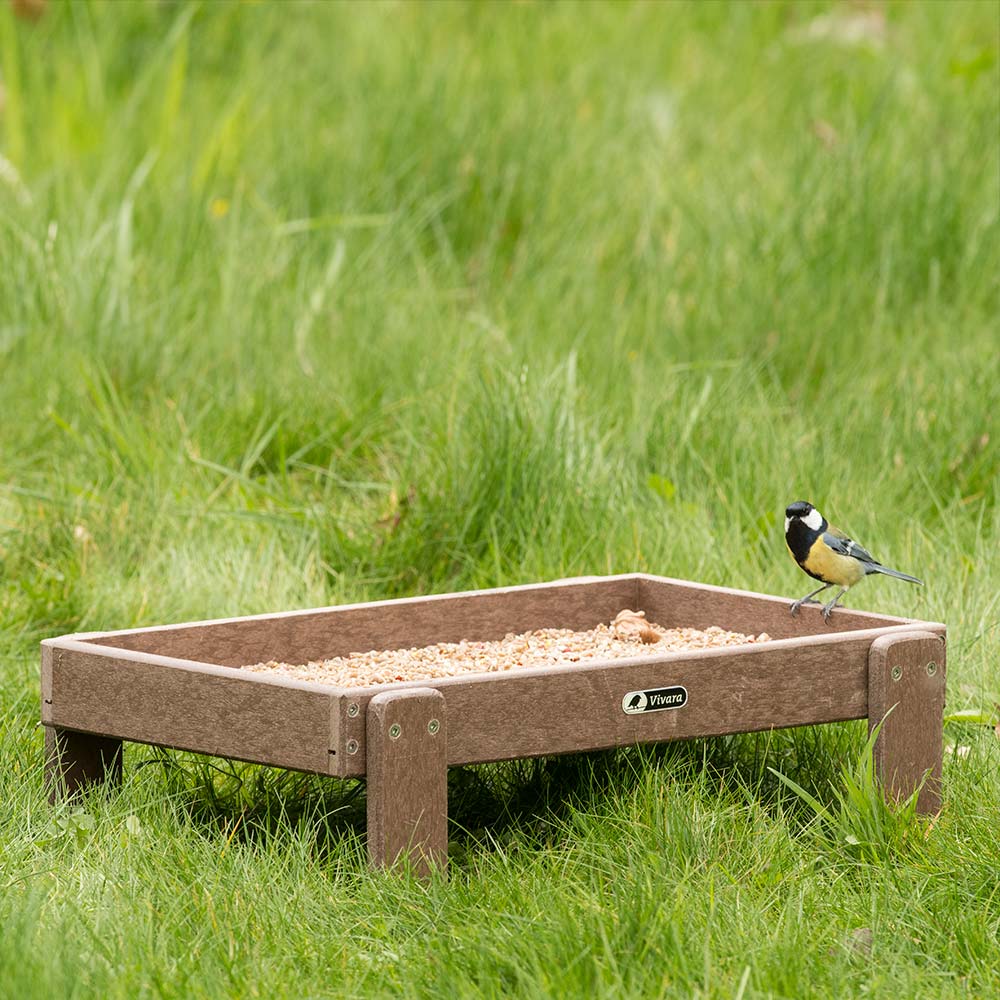 Adamello Recycled Ground Feeding Table