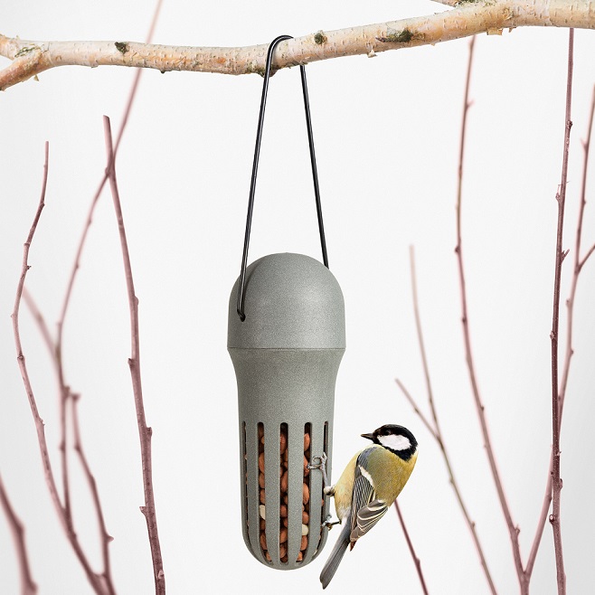 Max Peanut & Suet Pellet Feeder - 100% recycled