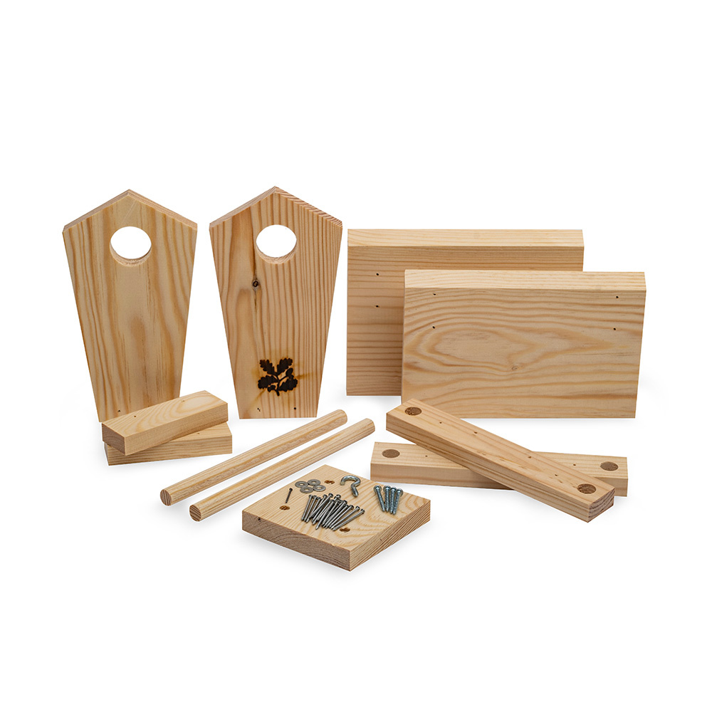 National Trust Kids Build-Your-Own Jinto Feeding House Kit