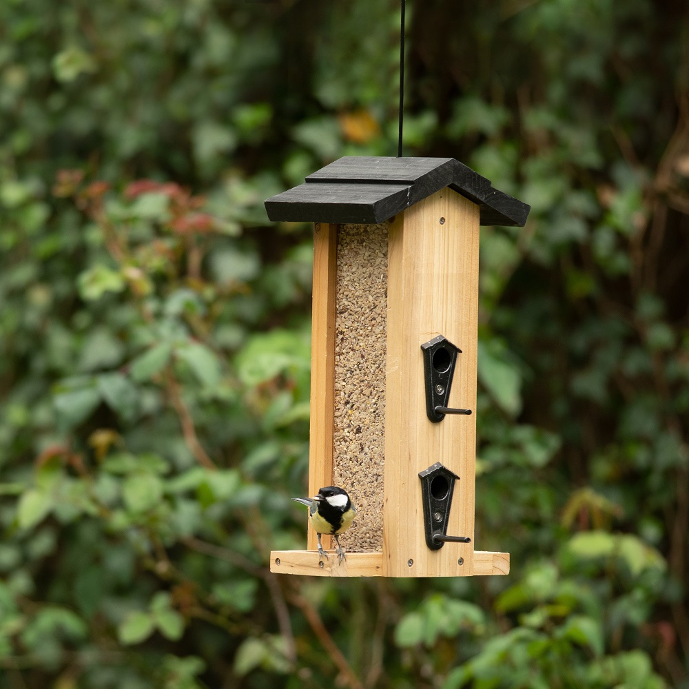 Roskilde Cedar Bird Seed Feeder