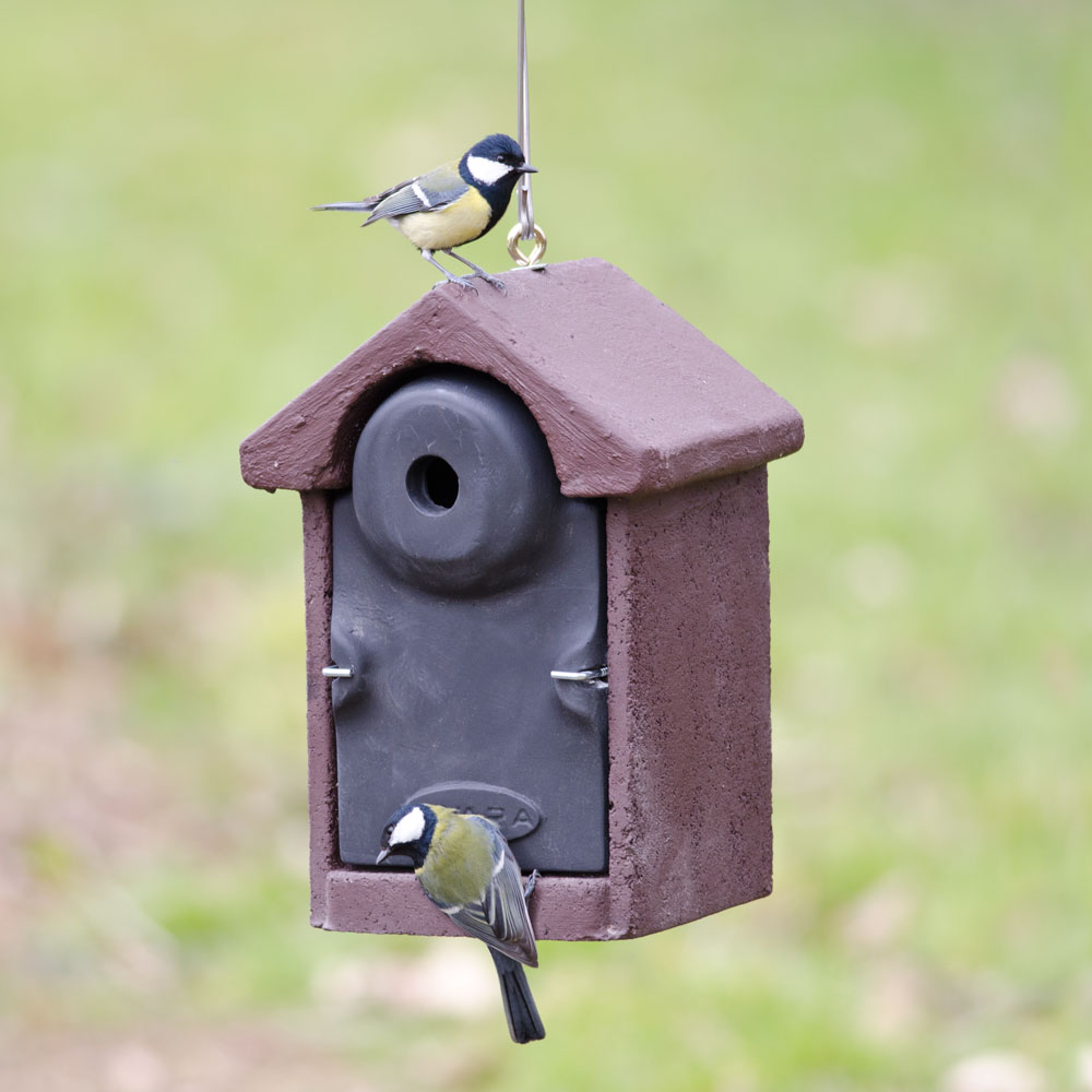 WoodStone®  Salamanca 28mm Hanging Nest Box