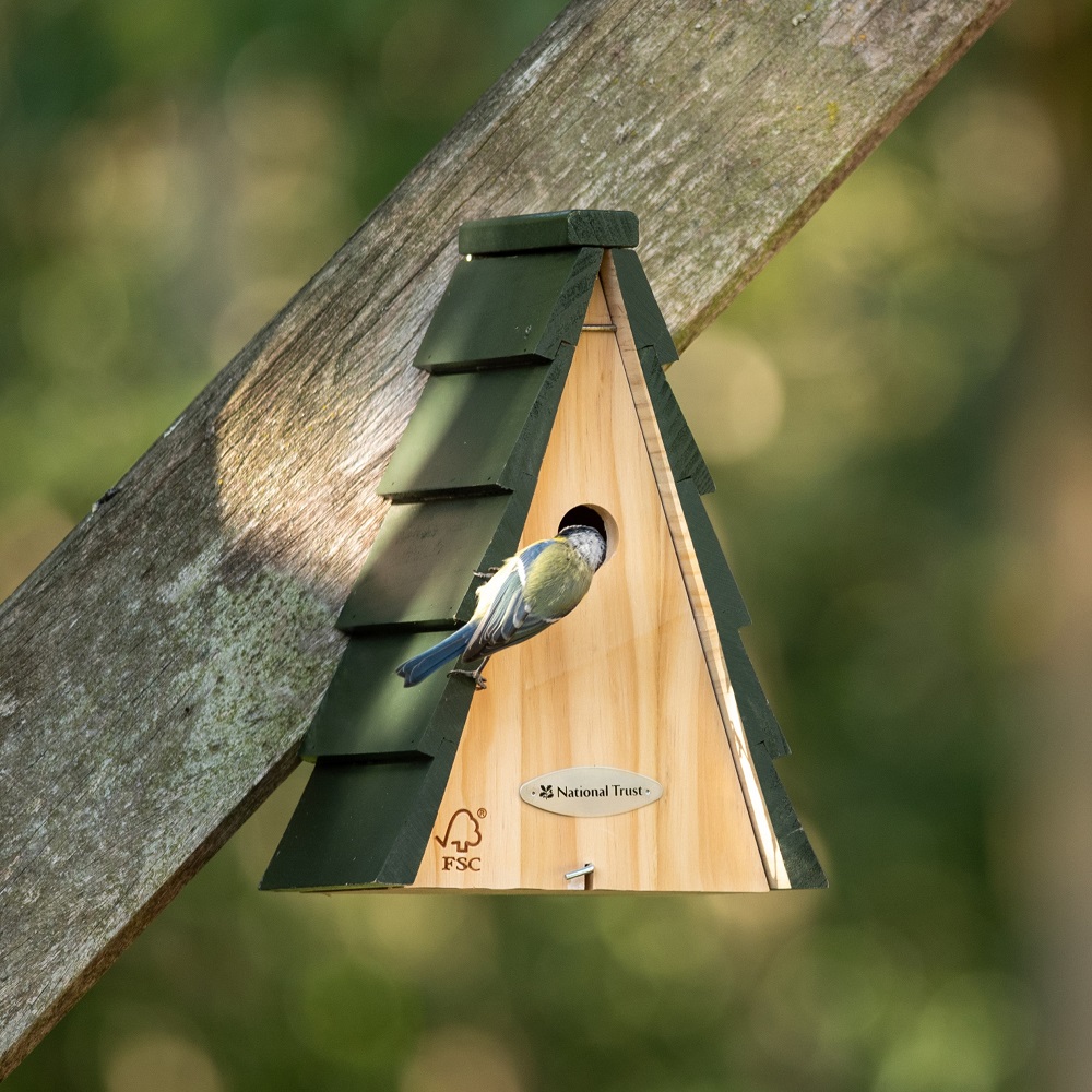 National Trust Aspen Larch 28mm Nest Box