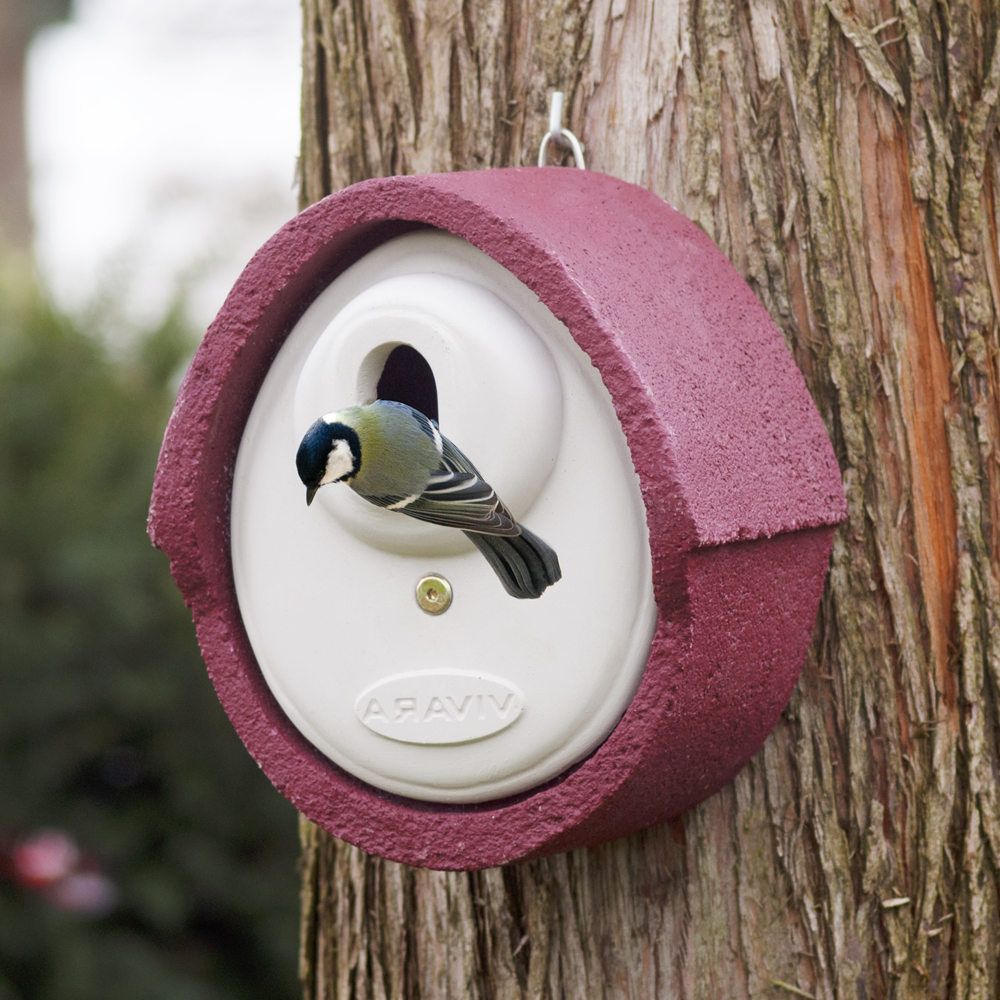 WoodStone® Alicante 32mm Oval Hole Nest Box (Red)