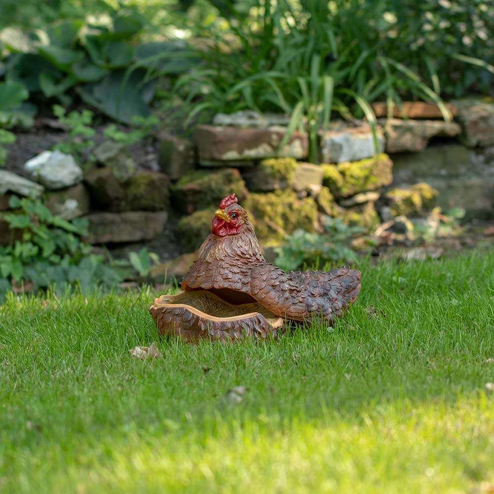 Poule sur des œufs (Polystone)