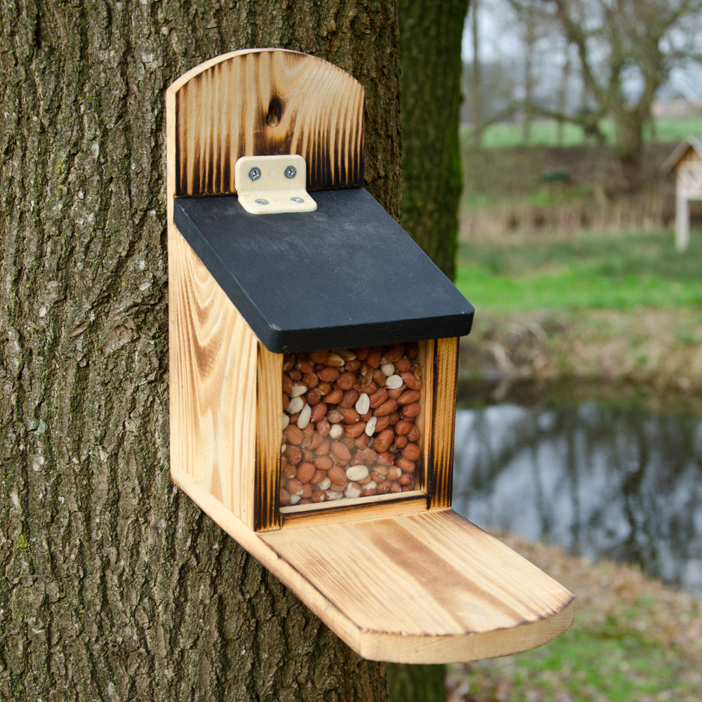 Eichhörnchen-Futterautomat „Victoria“